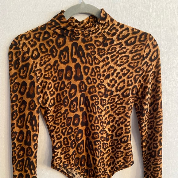 Cheetah print long sleeve bodysuit - Picture 1 of 2